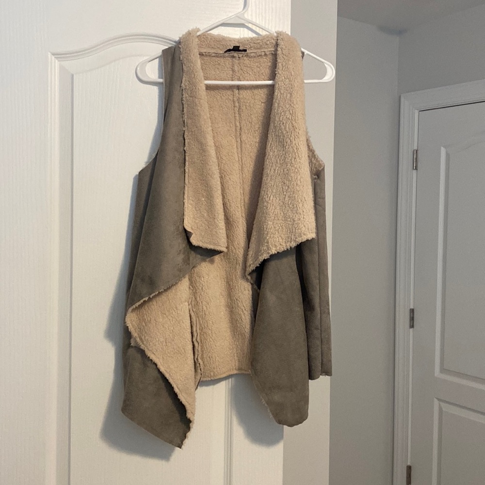 Fleece lined pullover vest